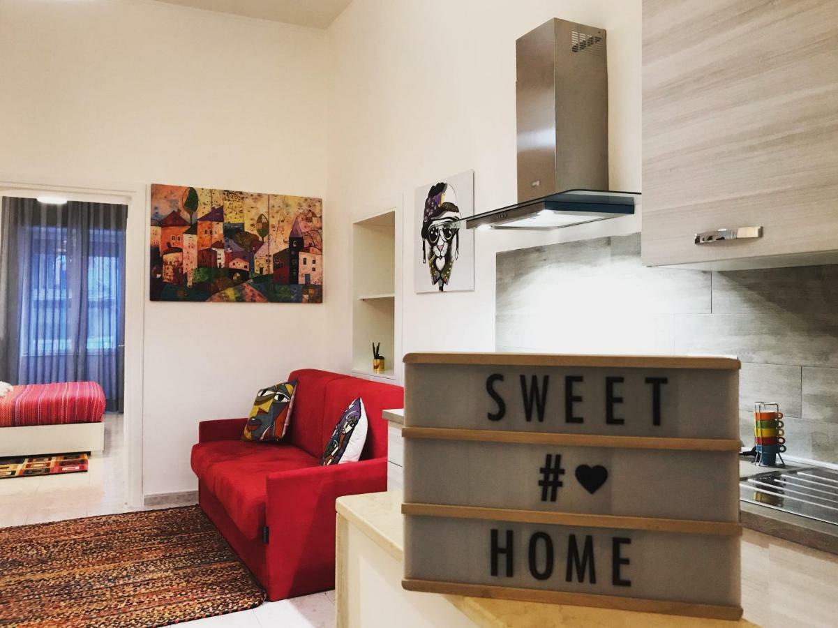 Casa G&G Pignasecca 2 Nel Cuore Di Napoli Exterior foto